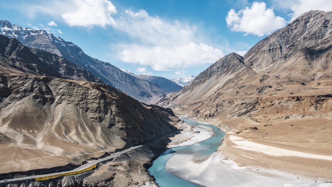 দেড় বছর পর ১৫ অক্টোবর ট্যুরিস্ট ভিসা চালু করছে ভারত