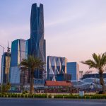 ভিসা অন অ্যারাইভাল পুনরায় চালু করেছে সৌদি আরব