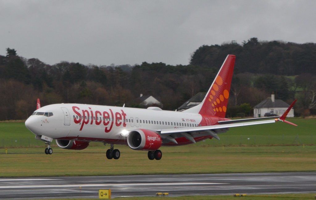 স্পাইসজেট এর বিমানে শীঘ্রই আসবে ব্রডব্যান্ডের ইন্টারনেট